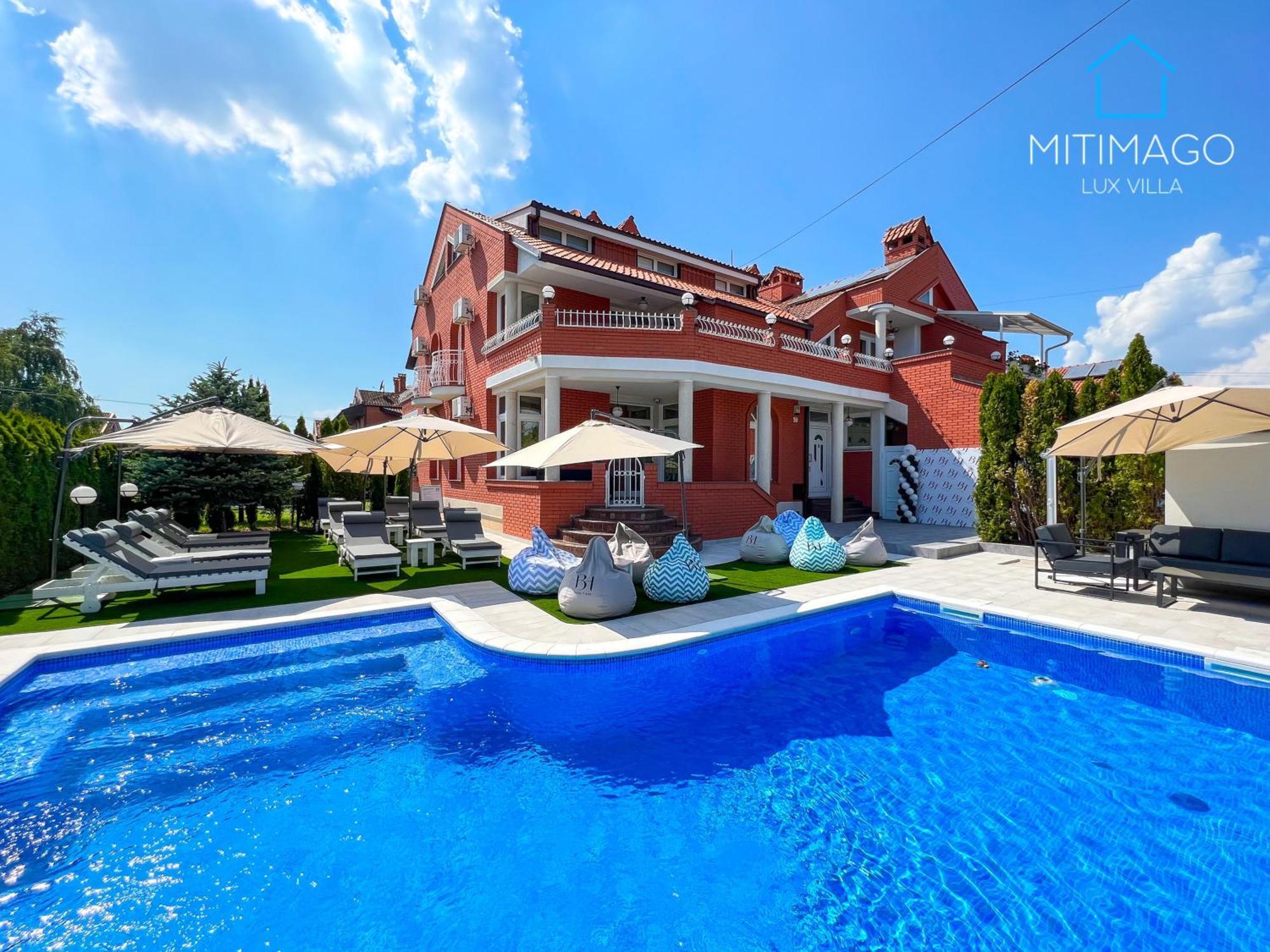 Lux Villa Mitimago Ni Exteriér fotografie